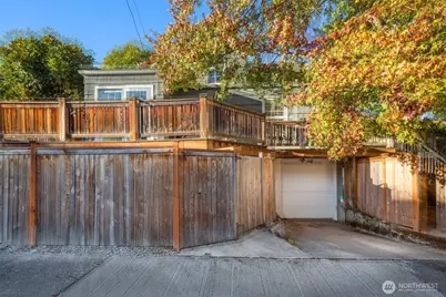 2611 24th Avenue E, Seattle, WA 98112 - Photo 33