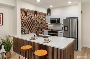 668 S Lane St, Seattle, WA 98104 - Photo 5