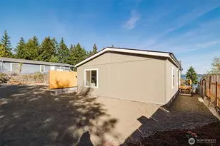2050 1st Ave W, Bremerton, WA 98312 - Photo 3