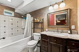 11627 207 Ave E, Bonney Lake, WA 98391 - Photo 17