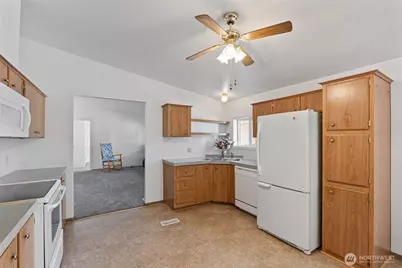 222 Maple Avenue NW #22, Napavine, WA 98565 - Photo 9