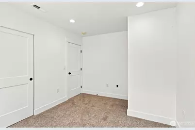 9941 Barnes Lane S, Tacoma, WA 98444 - Photo 21