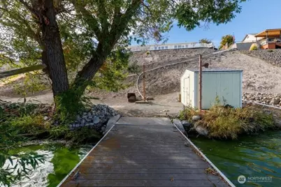 3455 Westshore Drive NE, Moses Lake, WA 98837 - Photo 3