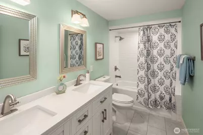 940 178th Place NE, Bellevue, WA 98008 - Photo 33