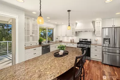 940 178th Place NE, Bellevue, WA 98008 - Photo 9