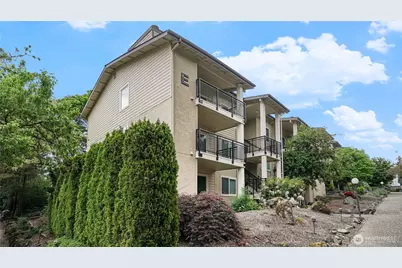 13616 NE 7th Street #E3, Bellevue, WA 98005 - Photo 1