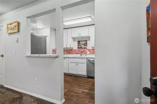13616 NE 7th St, Bellevue, WA 98005 - Photo 11