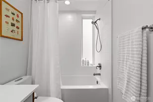 637 13th Ave E, Seattle, WA 98102 - Photo 23