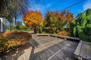 10501 39th Ave SW, Seattle, WA 98146 - Photo 5
