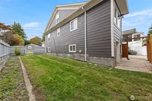 935 NW 61st St, Seattle, WA 98107 - Photo 25
