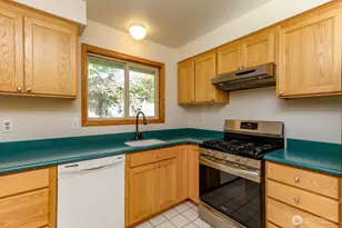 11216 SE 228th Pl, Kent, WA 98031 - Photo 11