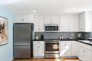 8504 29th Ave NW, Seattle, WA 98117 - Photo 9