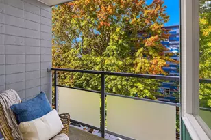 705 E Republican St, Seattle, WA 98102 - Photo 9