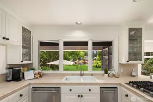 2459 215th Ave SE, Sammamish, WA 98075 - Photo 17