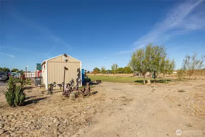 7814 Rd NE D.7, Moses Lake, WA 98837 - Photo 13
