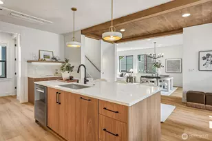 1218 NE 103rd St, Seattle, WA 98125 - Photo 5