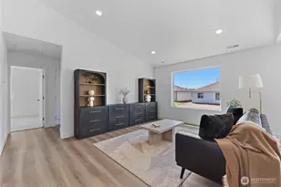 312 N Montana St, Moses Lake, WA 98837 - Photo 11