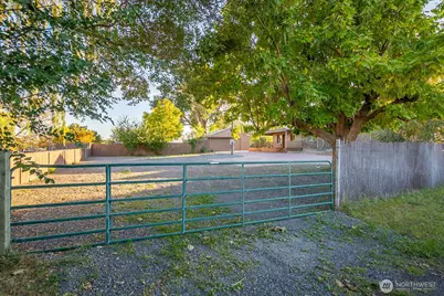 603 NE Road 19, Soap Lake, WA 98851 - Photo 9