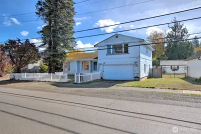 327 W Grove Street, Shelton, WA 98584 - Photo 1