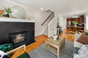 1512 Taylor Ave N, Seattle, WA 98109 - Photo 3