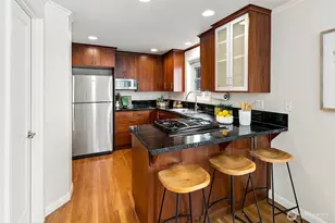 1512 Taylor Ave N, Seattle, WA 98109 - Photo 5