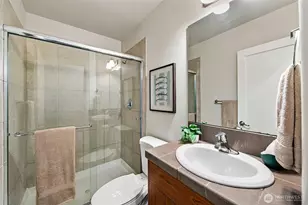 1512 Taylor Ave N, Seattle, WA 98109 - Photo 23