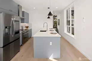 1820 14th Ave, Seattle, WA 98122 - Photo 9
