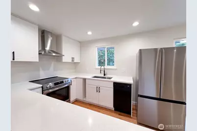 11245 12th Avenue S, Seattle, WA 98168 - Photo 9