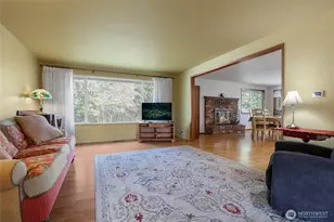 649 C Ct, Enumclaw, WA 98022 - Photo 3