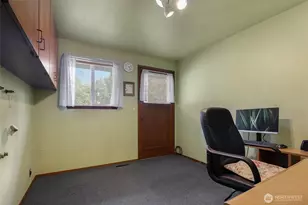 649 C Ct, Enumclaw, WA 98022 - Photo 9