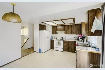 8046 S 116th Street, Seattle, WA 98178 - Photo 5