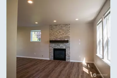 111 Alder Street, Everett, WA 98203 - Photo 3