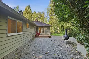 19926 40th Pl NE, Lake Forest Park, WA 98155 - Photo 23
