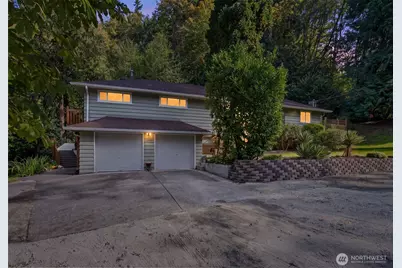 19926 40th Place NE, Lake Forest Park, WA 98155 - Photo 1