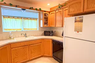 1344 Hancock St, Port Townsend, WA 98368 - Photo 9