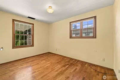 324 18th Street NW, Puyallup, WA 98371 - Photo 13
