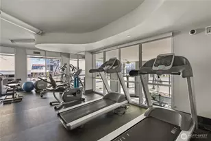 699 John St, Seattle, WA 98109 - Photo 27