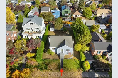 742 N 77th Street, Seattle, WA 98103 - Photo 3