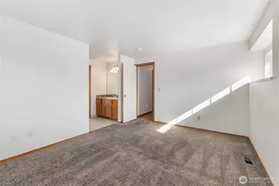 907 130th St E, Tacoma, WA 98445 - Photo 19