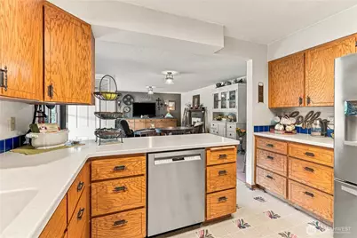 2567 Lemaister Avenue, Wenatchee, WA 98801 - Photo 9
