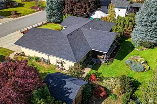 2567 Lemaister Ave, Wenatchee, WA 98801 - Photo 3