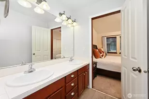 21615 11th Dr SE, Bothell, WA 98021 - Photo 23