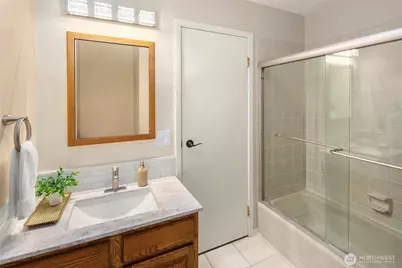 13233 SE 51st Place, Bellevue, WA 98006 - Photo 25