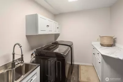 13233 SE 51st Place, Bellevue, WA 98006 - Photo 35