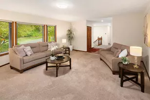 13233 SE 51st Pl, Bellevue, WA 98006 - Photo 9