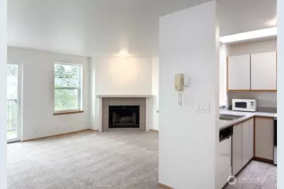 124 SW 154th Street #302, Burien, WA 98166 - Photo 3