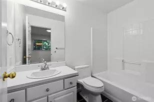 11611 NE 90th St, Kirkland, WA 98033 - Photo 27