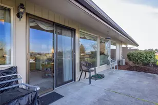 1301 S 3rd Ave, Sequim, WA 98382 - Photo 3