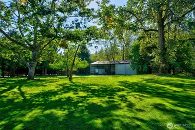 16674 Mountain View Road, Mount Vernon, WA 98274 - Photo 9
