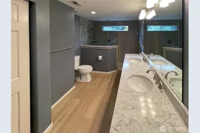 16674 Mountain View Road, Mount Vernon, WA 98274 - Photo 17